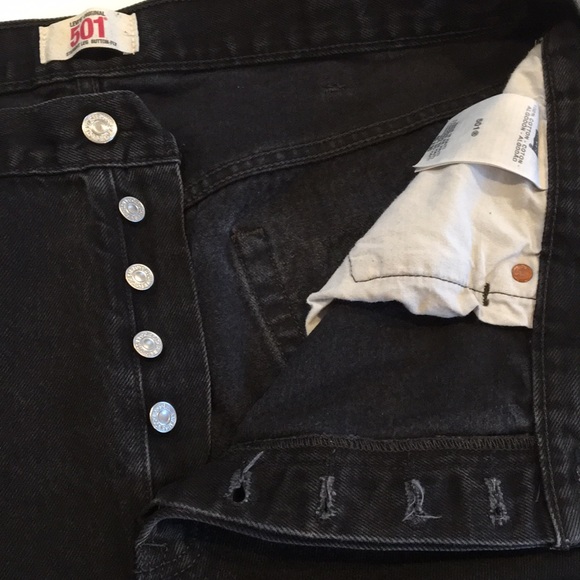 Levi’s 501 straight leg button fly fit jeans - Picture 6 of 13